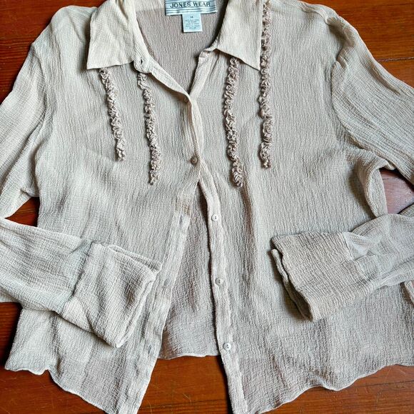 Jones Wear vtg gray/mauve long sleeve blouse with ruffles 100% silk Size 14/S. - Picture 4 of 7